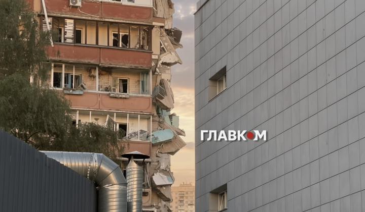 Росія вдарила по Києву 1560 дронами: загинула людина, зруйновано під'їзд