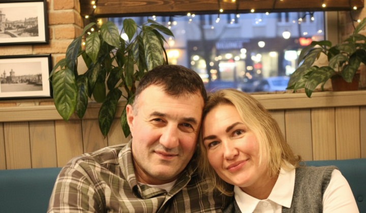Ілля Чимчиурі з новонародженим сином