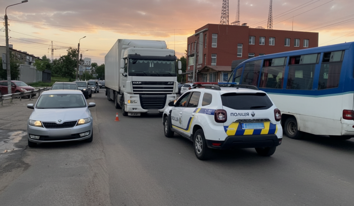Аварія з вантажівкою в Василькові