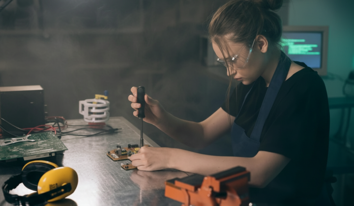 Government encourages women to join professions