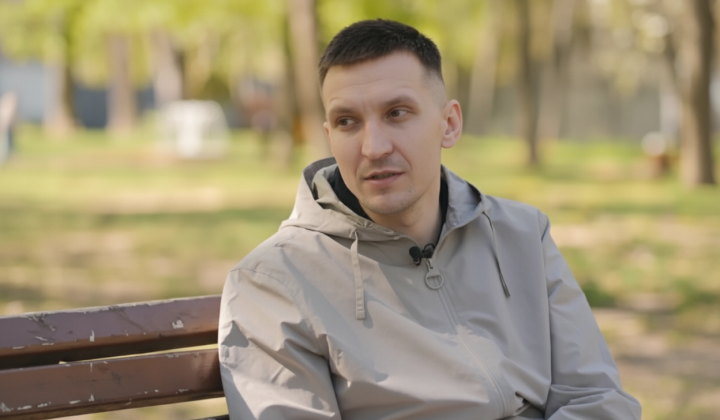 Азовець Кіба в колонії з канібалами