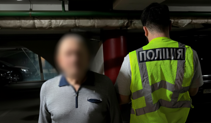 Випадковий постріл поранив жінку в живіт