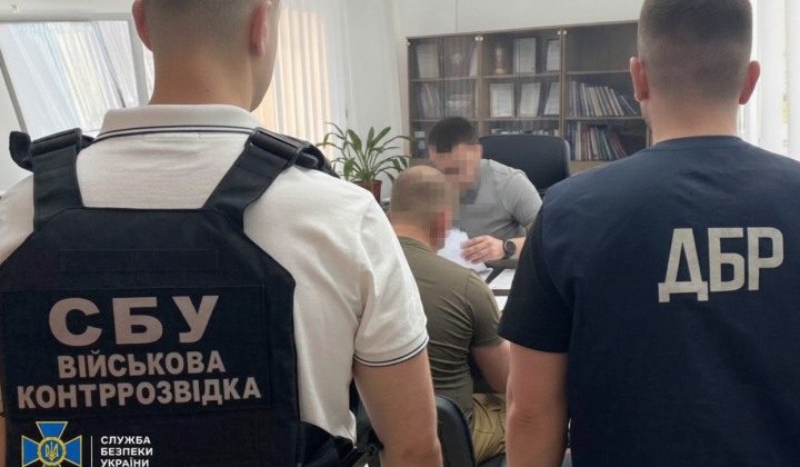 Керівники ТЦК на фоні даних