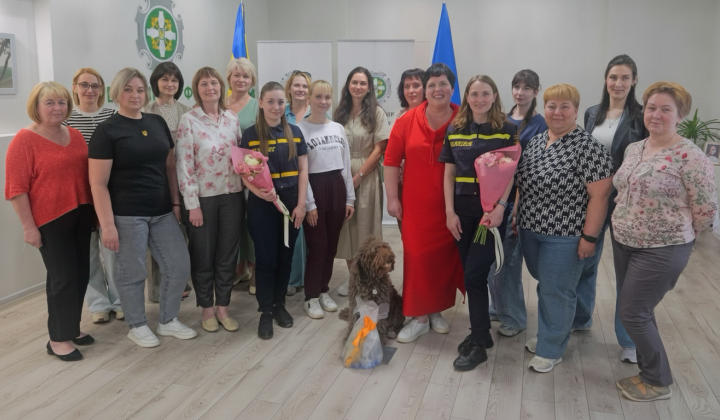 Працівники Пенсійного фонду отримують каністерапію