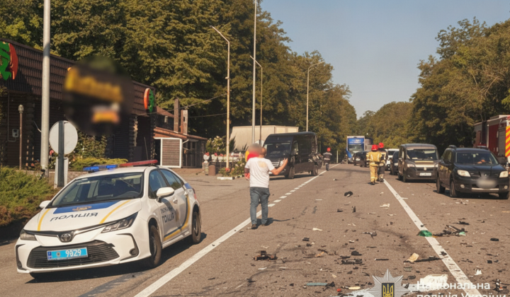 ДТП на Вінниччині: семеро постраждалих, двоє у лікарні