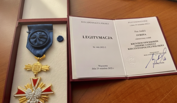 Польські нагороди повертаються після позбавлення