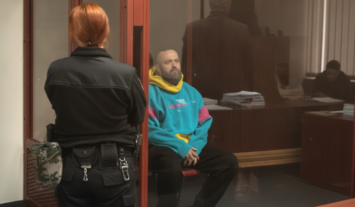 Рудий чоловік під заставою у суді