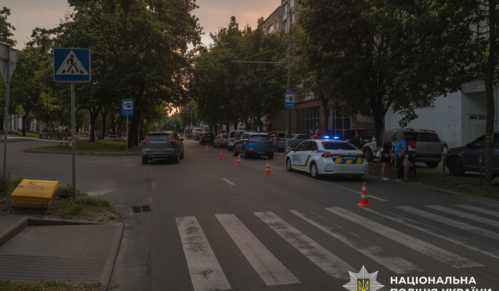 Автомобіль Kia на переході в Білій Церкві