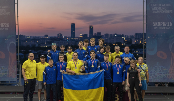 Ukrainian wrestlers with medals
