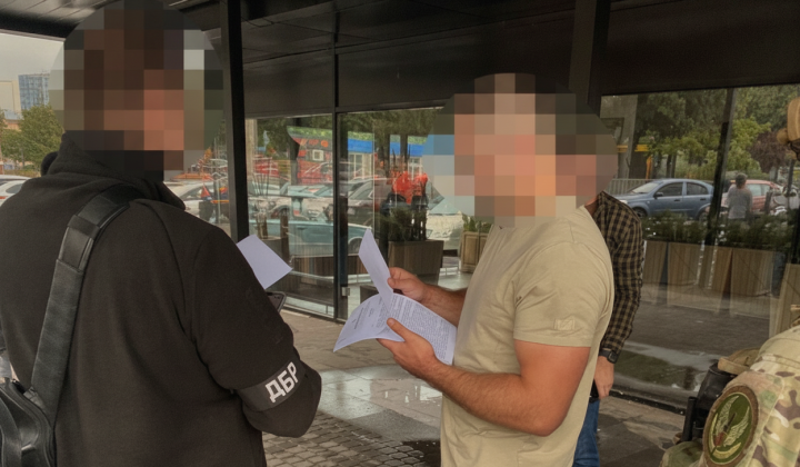 ДБР затримало військового полку «Скеля» за побиття колег