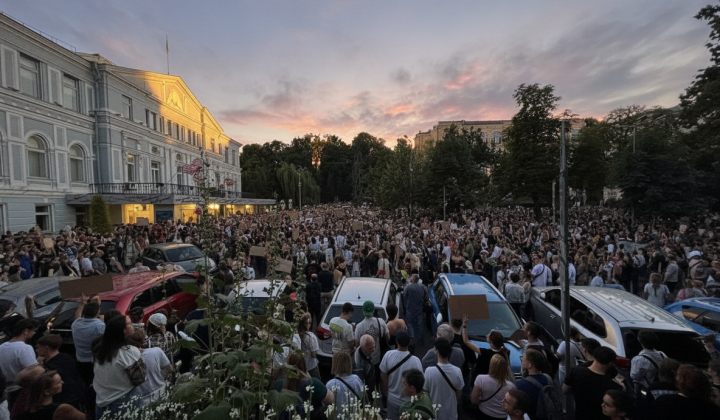Протесты в украинских городах из-за отставки Федорова