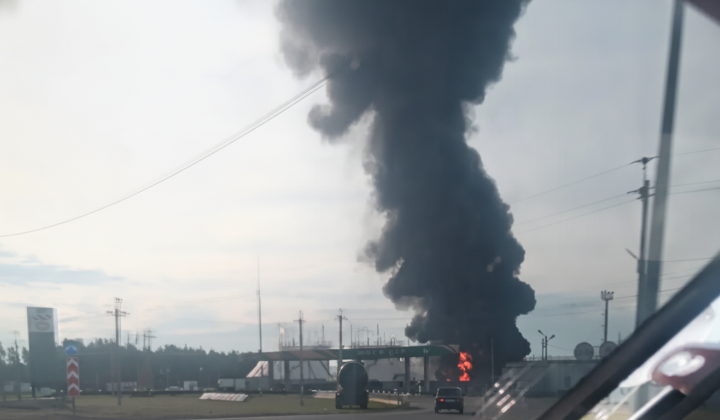 Ukrainian drones strike oil facilities