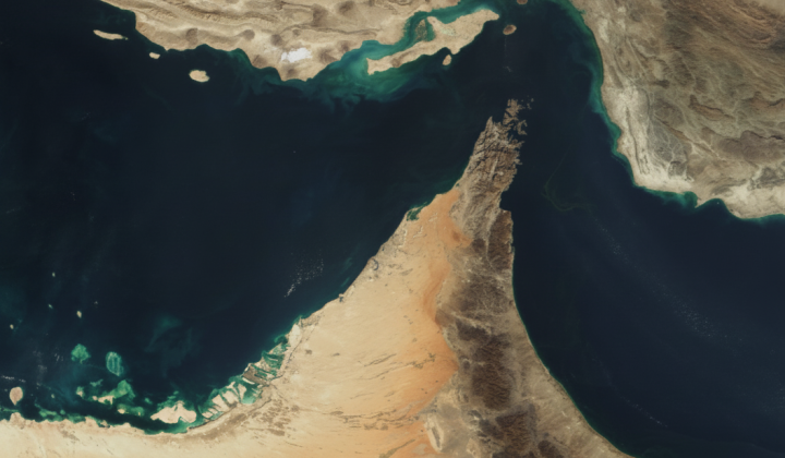 Iran and Oman discuss navigation in the Strait of Hormuz