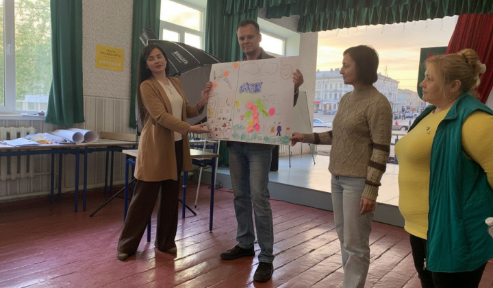 Forum theater teaches safety in frontline communities of Kharkiv region
