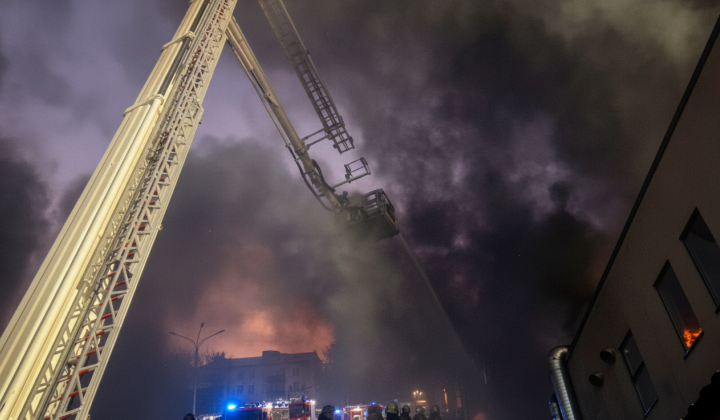 Smoke and burning smell in Kyiv