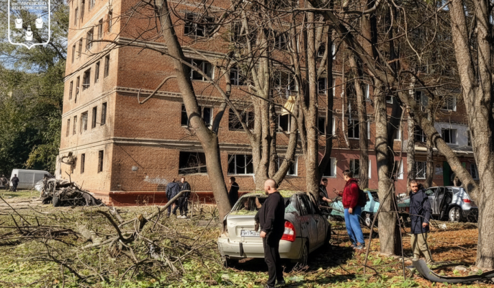 Авіаудар КАБами по центру Сум