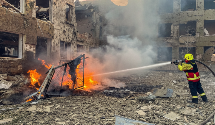 Russian forces attack the city of Sumy