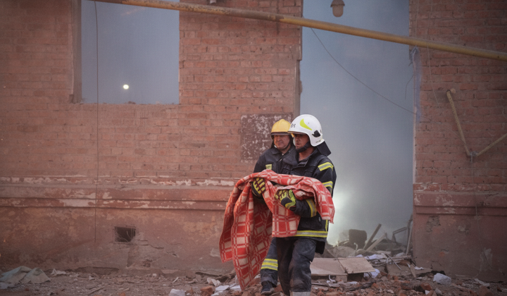 Rocket strike in Pryluky: 18 people killed