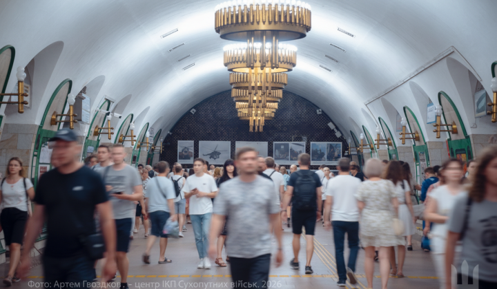 Зупинка метро та ескалаторів в Києві
