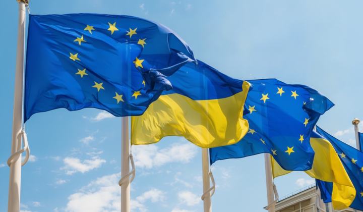 Позначки ЄС і України на карті