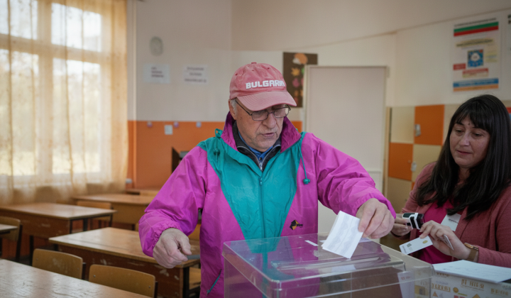 Вибори в Болгарії: лідери перегонів