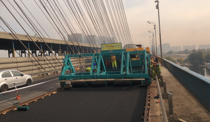 Traffic on Kyiv’s Southern Bridge to Be Restricted from October 27 to November 1 for Road Repairs