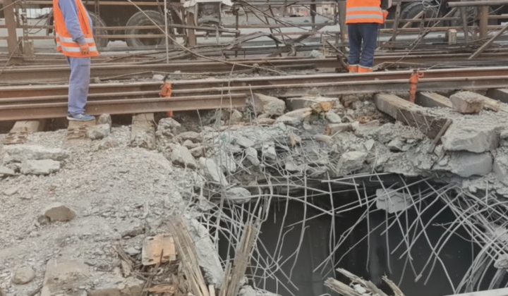 October 27 Missile Strike Destroys Kyiv’s Southern Bridge, Halting Traffic and Causing Casualties