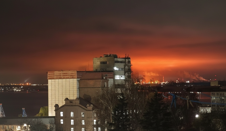 Explosions in Odesa region, attack on Saratov oil refinery