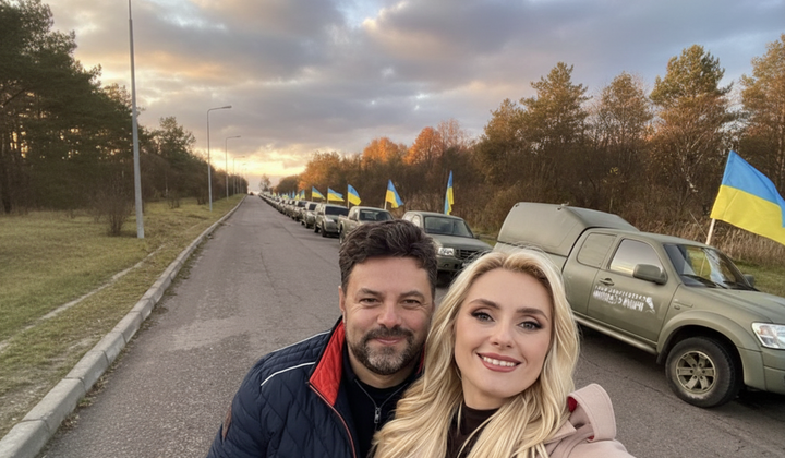 Співачка передає військовим автівки