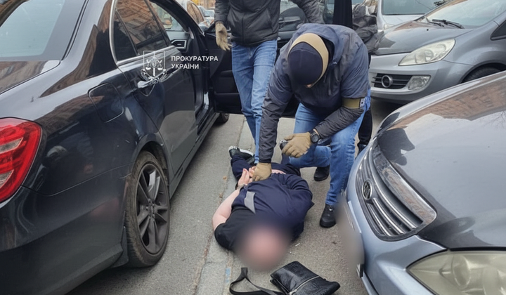 Задержание за $25 тысяч: в Киеве раскрыта схема трудоустройства в силовые структуры