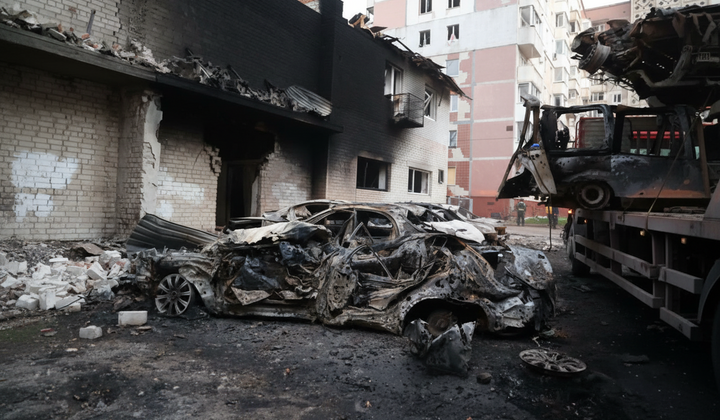 Тернополь: спасатели находят живого под завалами