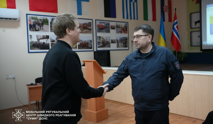 Норвегійська мінно-пошукова собака в Україні
