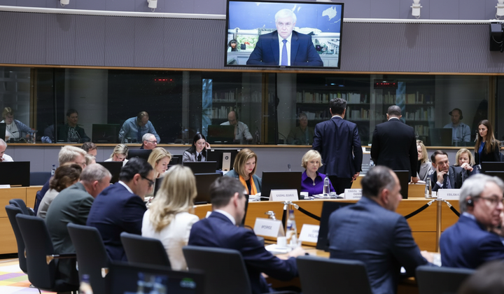 Украина требует новые санкции против России