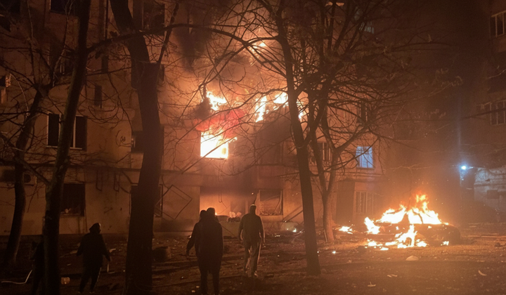 Будинок під обстрілом у Запоріжжі