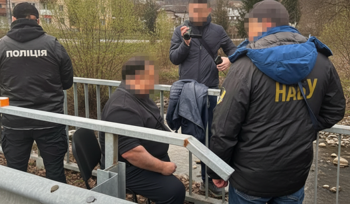 Суддю Закарпаття затримали за хабар: пояснення