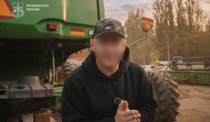 Fraudsters in farmer suits against a backdrop of money