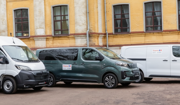 Car for communities of Chernihiv region from France