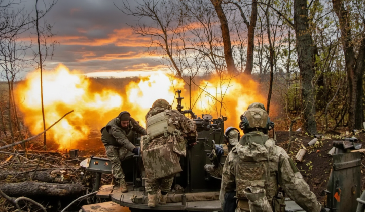 Важкі оборонні бої в Україні