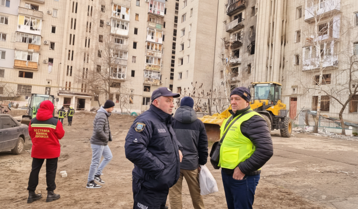 Assistance of the migration service to the affected in Okhtyrka