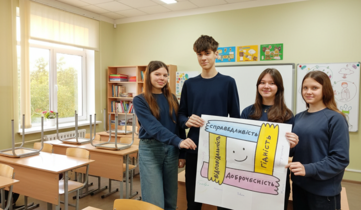 Students at the integrity lesson in school