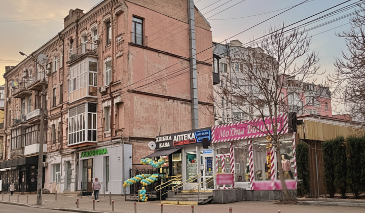 Поліція затримала рейдерів на Подолі
