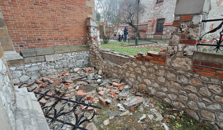 П’яний українець авто зіткнення церква Краков