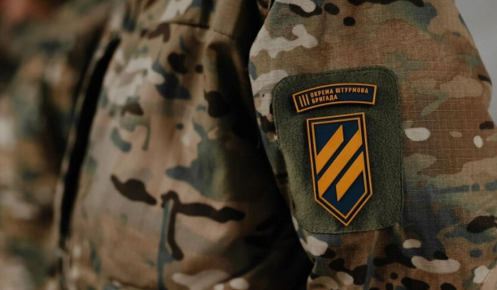 Солдати Сил оборони майструють дистанційні міни