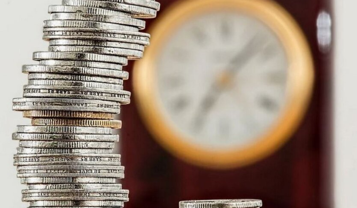 Профессиональный консультант предоставляет полезные советы