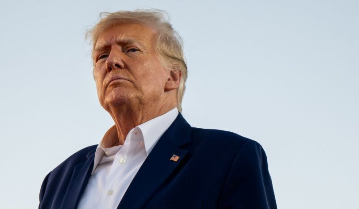 Трамп разговаривает по телефону о Гренландии