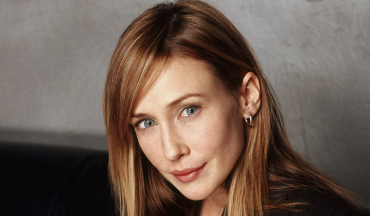 Вира Фармига читает стихи Симоненка