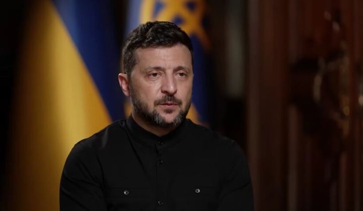 Зеленский и Трамп разговаривают за образами