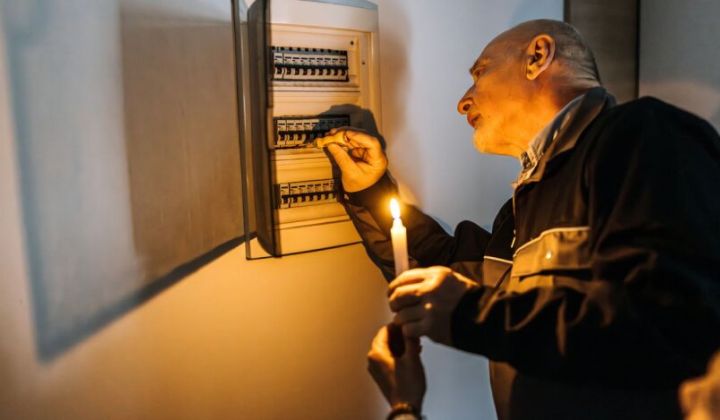 Прогноз невтішний: експерт оцінив, як довго в Україні триватимуть графіки відключення світла
