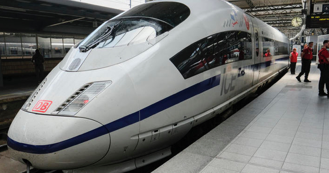 Українські біженці отримують безкоштовний проїзд у країнах ЄС