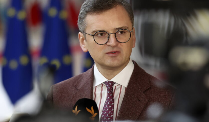 Кулеба пояснил множественное гражданство и мобилизацию